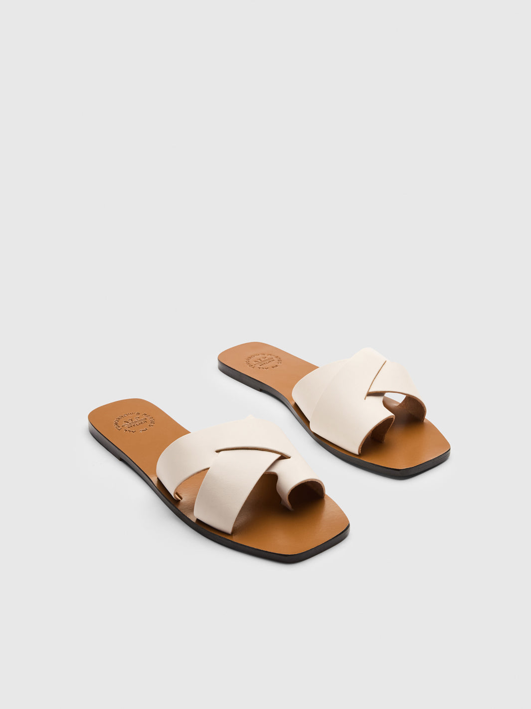 Fonte Linen Leather Flat sandals